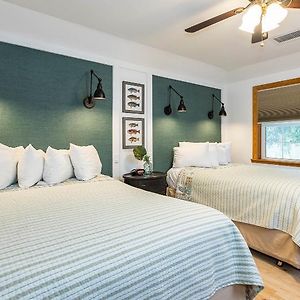 Bay View Two Queen Beds